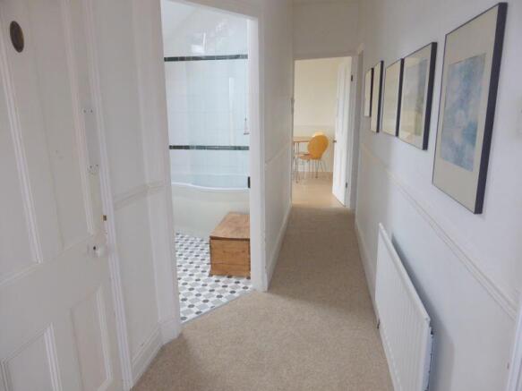 1 bed Apartment to rent Image 9