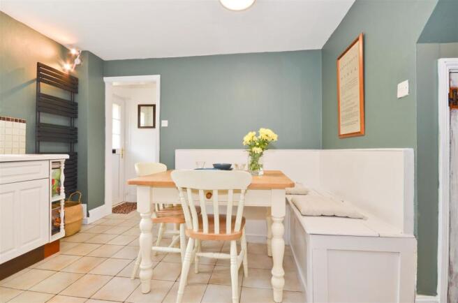 Dining Area.JPG