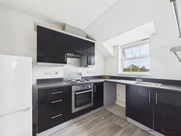 2 bed Flat for sale Image 5