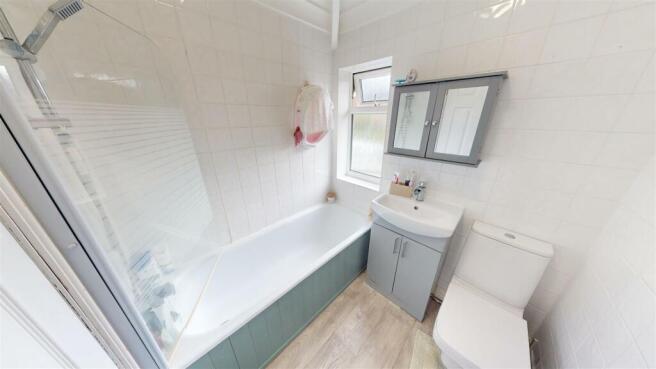 Longton Lane Bathroom