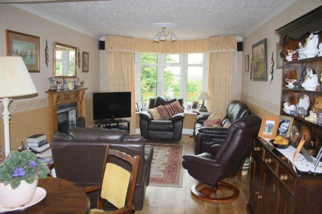 Lounge 1
