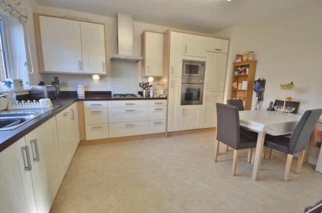 Kitchen/Breakf...