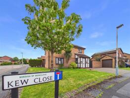 1, Kew Close, Nottingham NG2 7LT