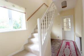 16, Glenbrook South, Enfield EN2 7HQ