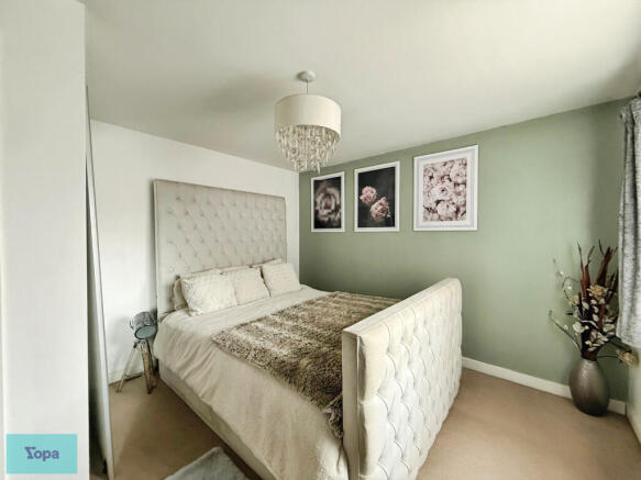3 bed Detached for sale Image 9