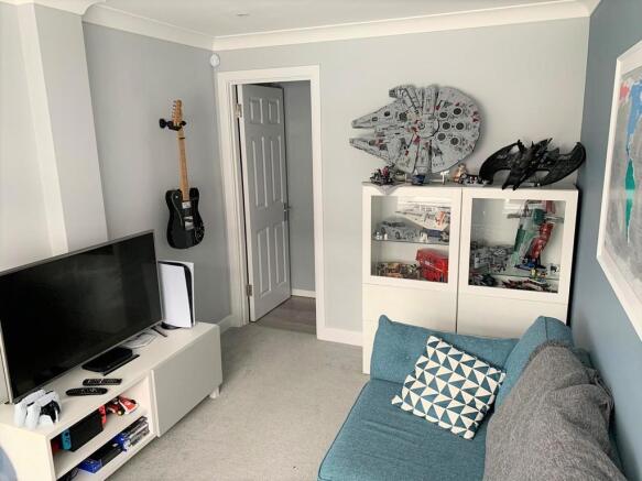 Photo 8
