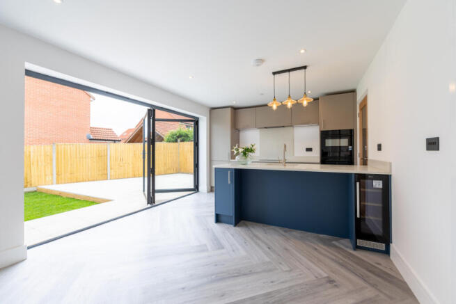 Cross Keys Court, Bristol, BS15 photo 4