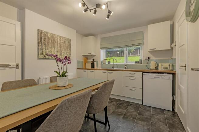 Modern Dining Kitchen