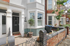 6, Bostock Avenue, Northampton NN1 4LW