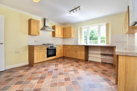 Mosbach Place, Lymington, SO41