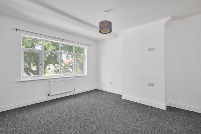 3 bed House for sale Image 11