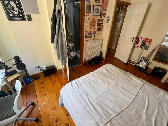 Bedroom 1(2)