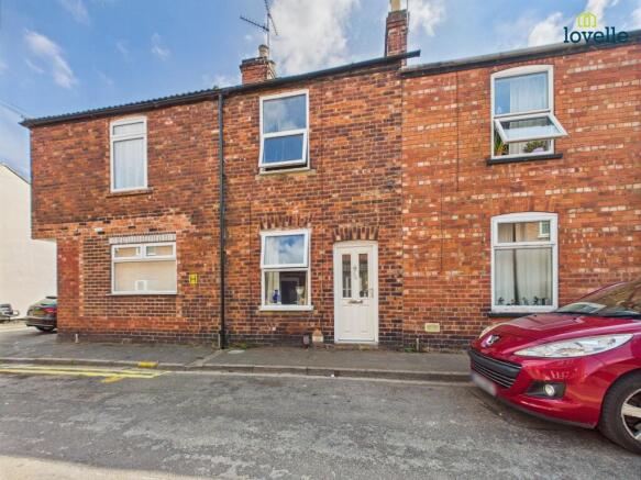3-bed terraced on Queen Street, Lincoln, LN5, £100,000