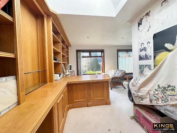 3 bed Semi-Detached for sale Image 5