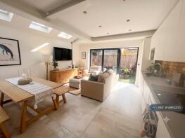 Flat Ground Floor A, 53, Tregarvon Road, London SW11 5QD