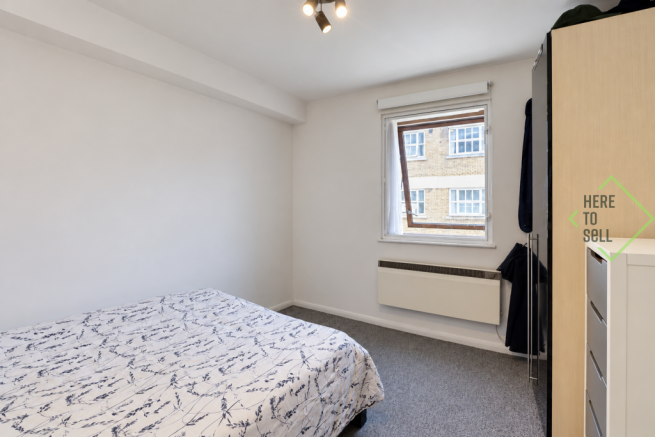 East Smithfield, London, E1W-Bedroom1