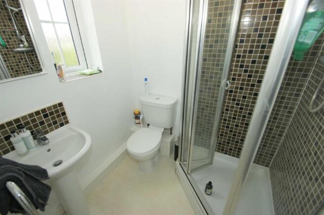 2 bed Flat for sale Image 8