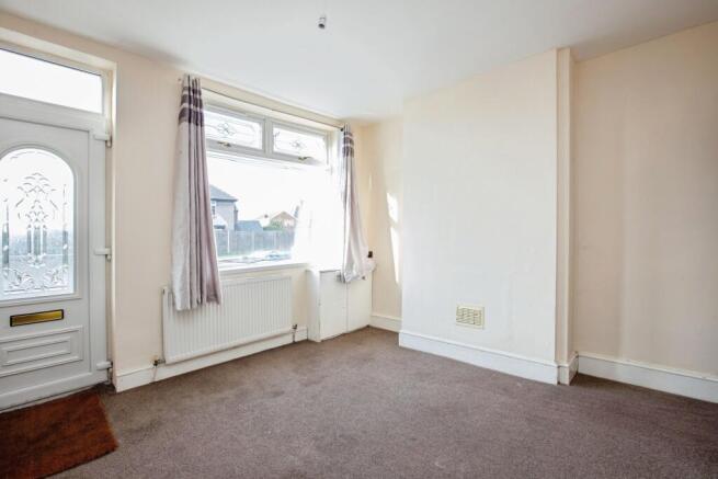 Huthwaite Road, Sutton-in-Ashfield, Nottinghamshire, NG17 photo 2