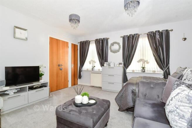 Lounge/Bedroom Area
