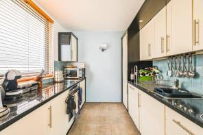 Flat 4, 10, New Wharf Road, London N1 9RT