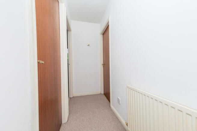 2 bed Flat for sale Image 11
