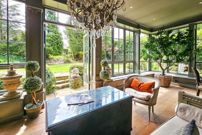 4 bed Detached for sale Image 10