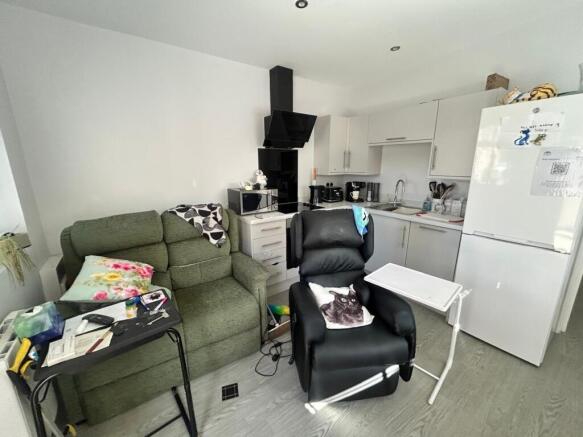 3 bed Semi-Detached for sale Image 12