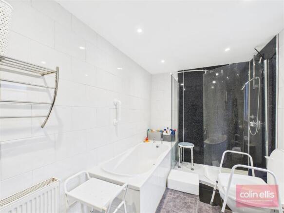 2 bed Terraced for sale Image 12