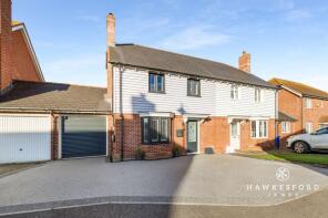 10, Ringlet Grove, Sittingbourne ME9 8XE