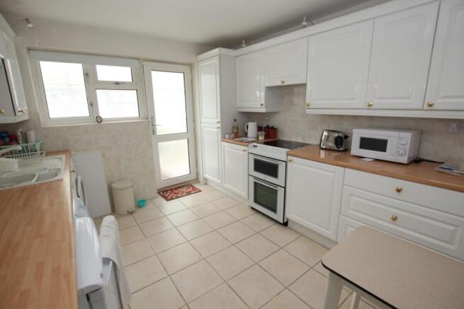 Kitchen / Breakfast Room