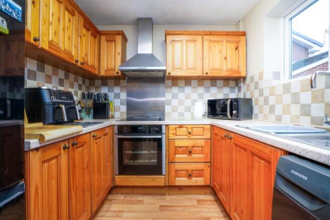 3 bed Detached for sale Image 7