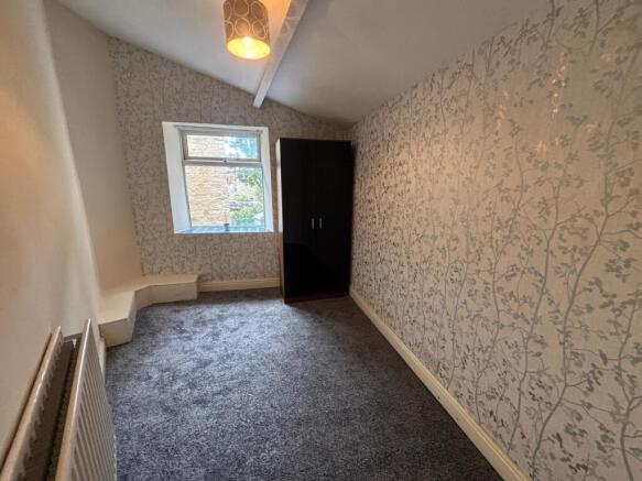 2 bed House to rent Image 8