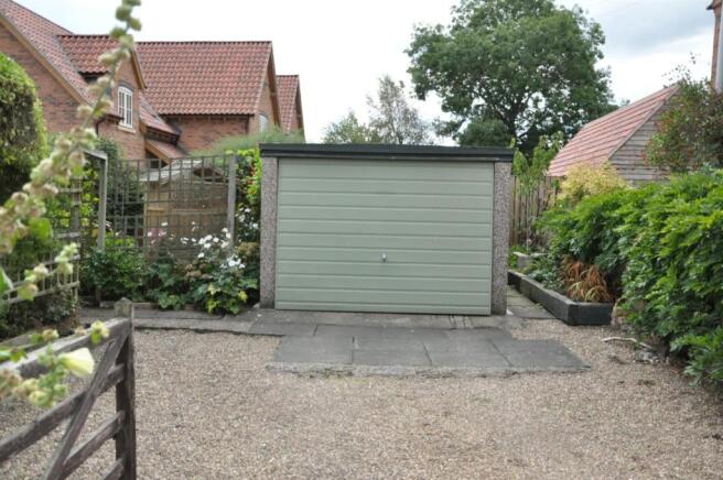 DETACHED SECTIONAL GARAGE