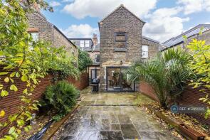 3a, Barrett Road, London E17 9ES
