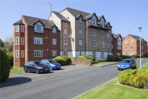 Flat 12, Ashdown House, Rembrandt Way, Reading RG1 6QW