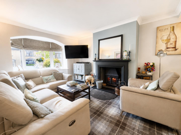 3 bed Semi-Detached for sale Image 10