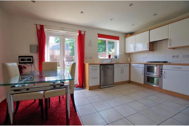 Kitchen / Breakfast