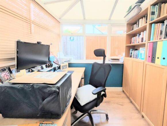 CONSERVATORY/OFFICE