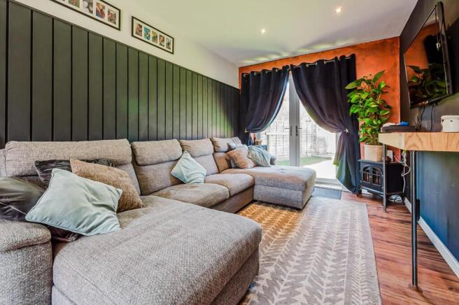 Irlam Road, Flixton, Manchester, M41 photo 4