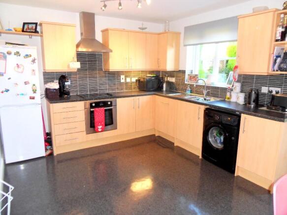 KITCHEN/DINER