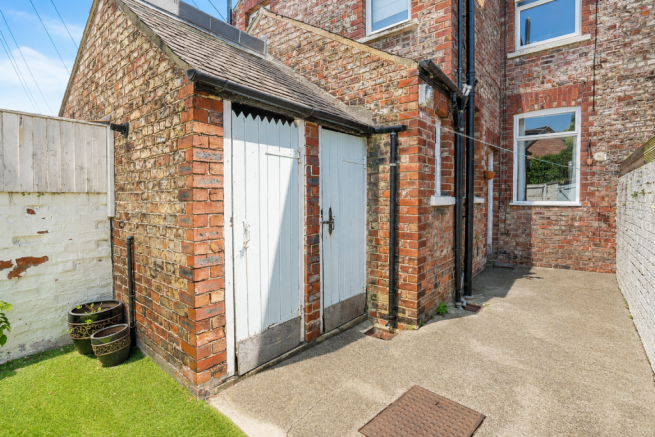 2 bed Terraced for sale Image 11