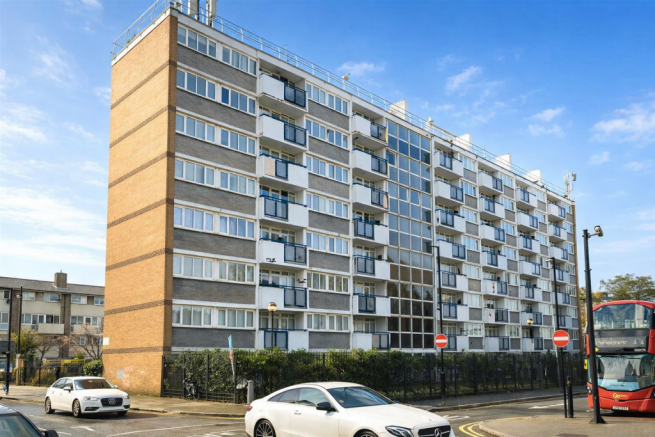 Canning Town, E16, 2 bedroom Flat For Sale by Barr