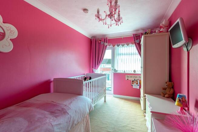 Gibbons Road bedroom2b.jpg