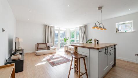 560 Pollokshaws Road, Flat 2/2, Pollokshields, Glasgow, G41 2PF