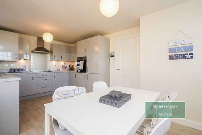 4 bed Detached for sale Image 5
