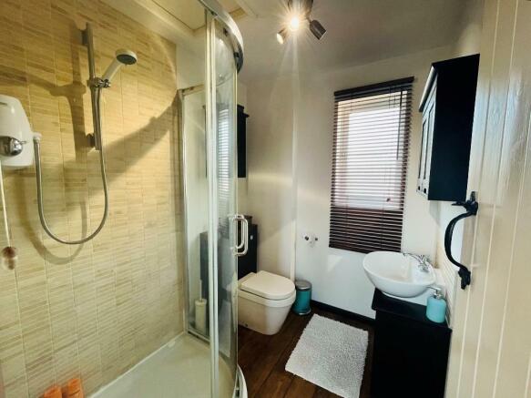 Shower Room.JPEG