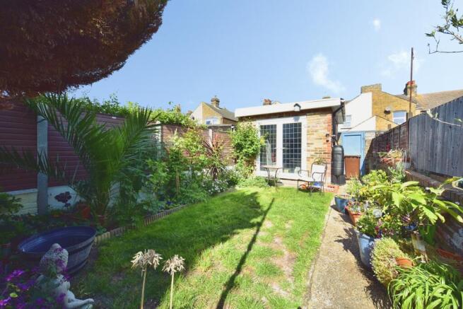 Wellesley Road, Sheerness, ME12 photo 4