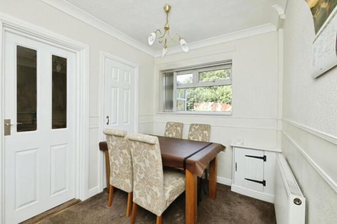 2 bed Semi-Detached for sale Image 8