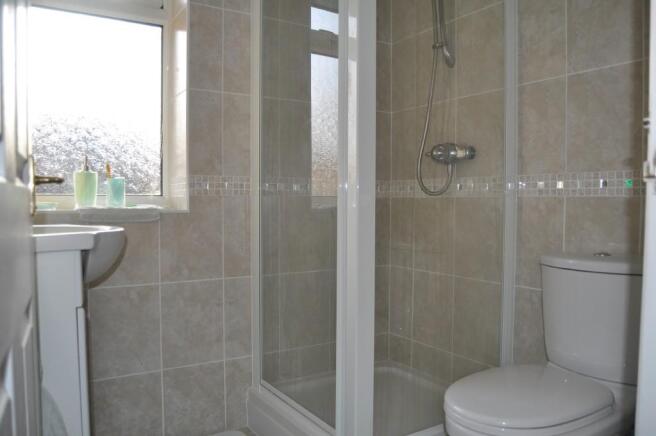GROUND FLOOR SHOWER