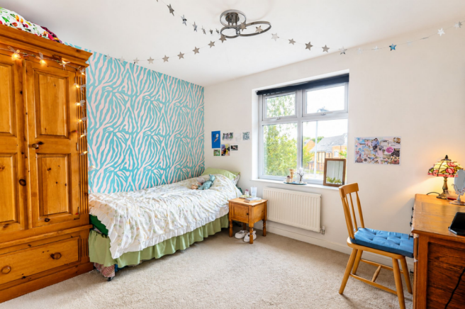 2 bed Flat for sale Image 7